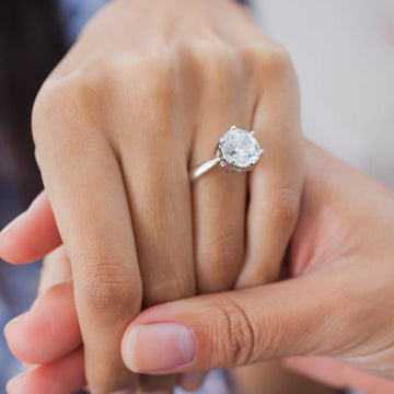Why More Couples Are Choosing Lab-Grown Diamond